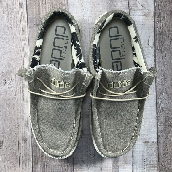 Hey Dude Men's Wally Stretch Slip On Comfort Loafers Casual Shoes Beige Size 8 - Picture 5 of 14